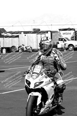 media/Apr-10-2022-SoCal Trackdays (Sun) [[f104b12566]]/Around the Pits/